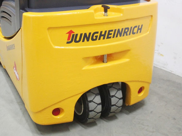 Jungheinrich EFG 216 - Triplo freelift 6000 mm Hoenderdaal